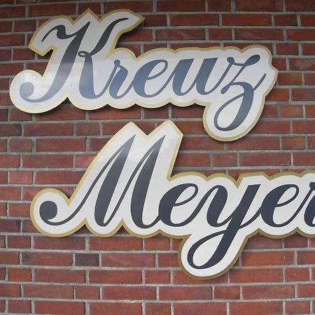Land-Gut-Hotel Restaurant Kreuz Meyer สตูห์ร ภายนอก รูปภาพ