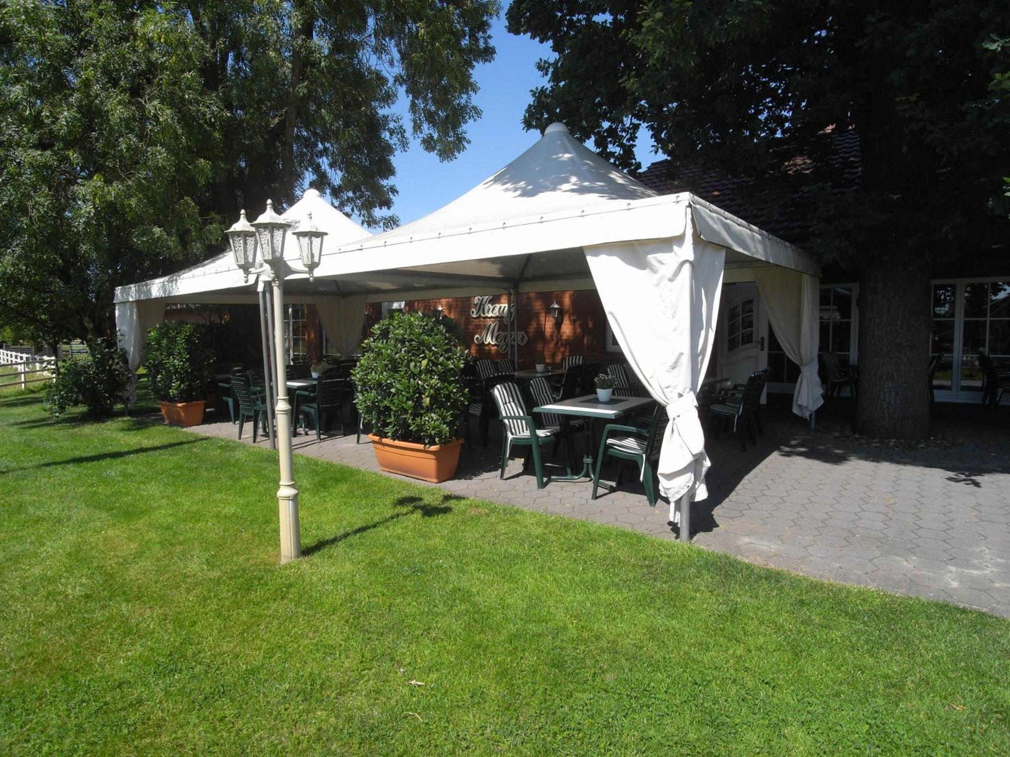 Land-Gut-Hotel Restaurant Kreuz Meyer สตูห์ร ภายนอก รูปภาพ